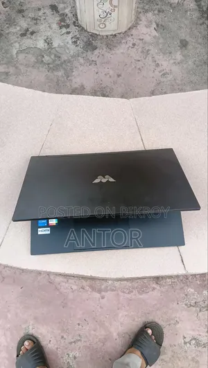 Laptop 8GB Intel Core i5 SSD 512GB