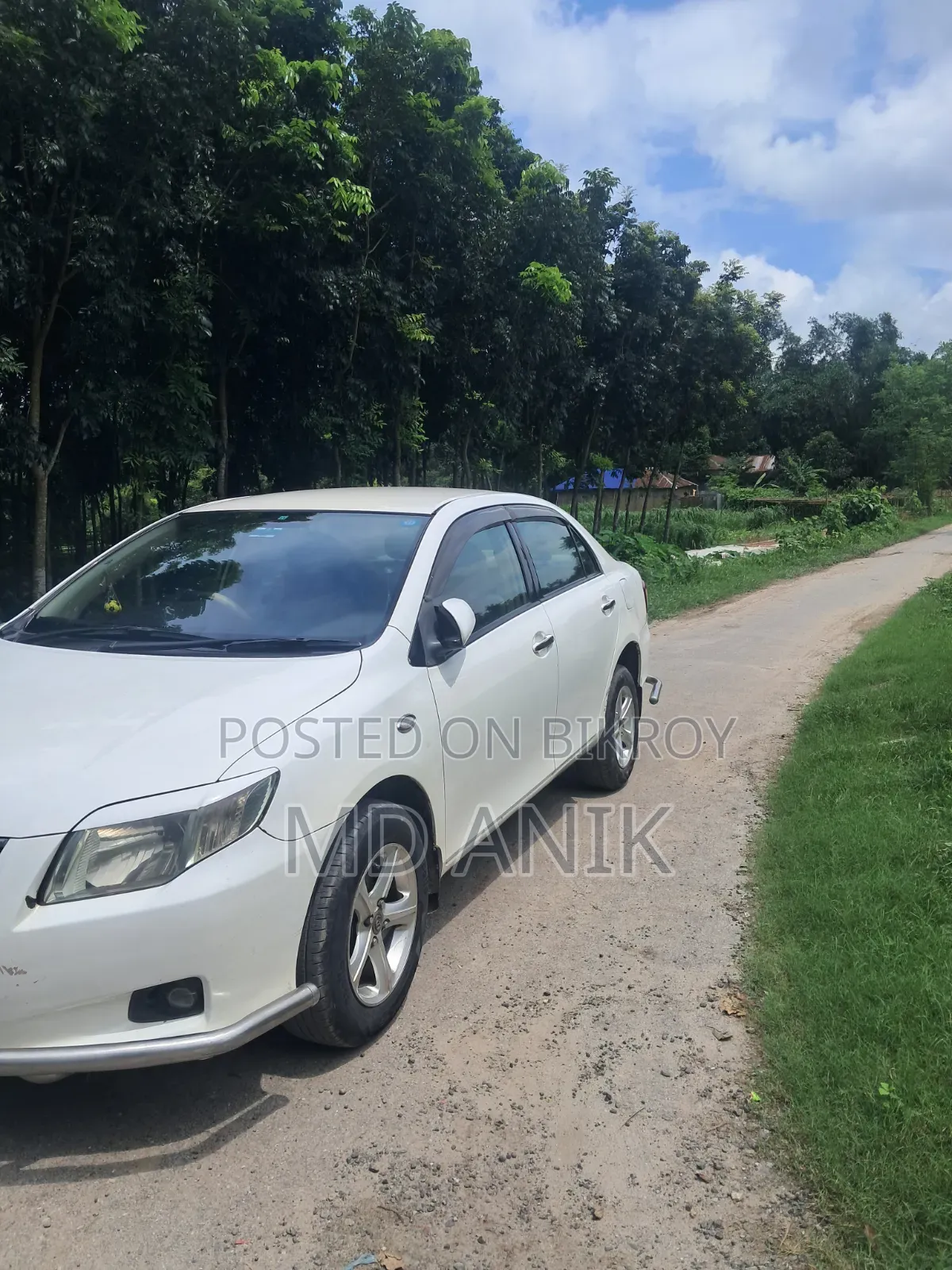 টয়োটা এক্সিও ২০১০ সাদা