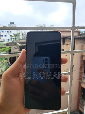 Samsung Galaxy S21+ 5G 128 GB Silver