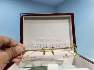 ফার্স্ট কপি গোল্ডেন ফ্রেম