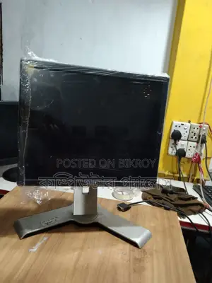 Dell Brand 17 Inch Moving Hydraulic 1 Mark Monitor