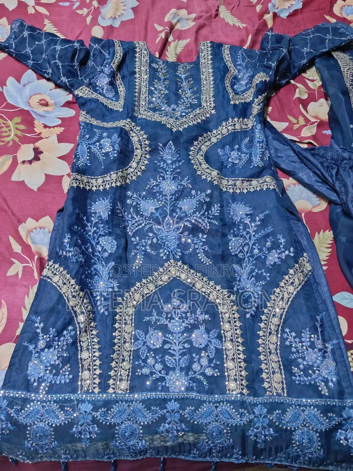 4-piece dress available