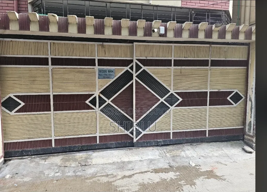 Strong and Large Iron Main Gate for Sale (19.2' X 7.5')