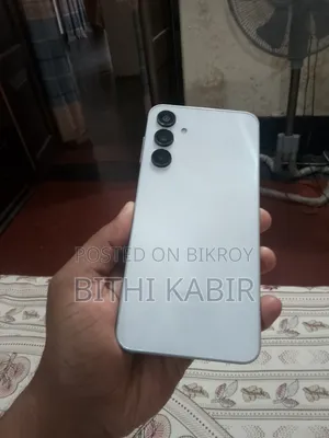 স্যামসাং গ্যালাক্সি এ১৬ ৫জি ১২৮ জিবি সাদা