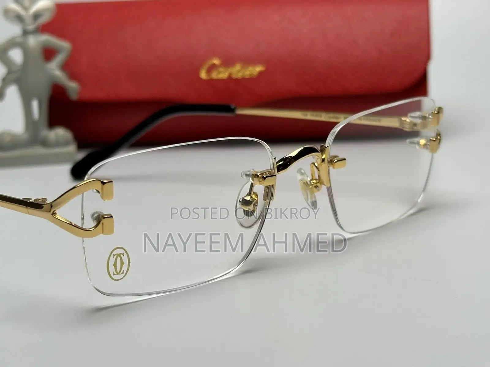 Premium Quality Frame.