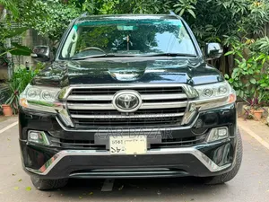Toyota Land Cruiser 4.5 V8 VXR 2019 Black