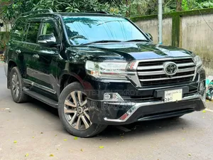 Toyota Land Cruiser 4.5 V8 VXR 2019 Black