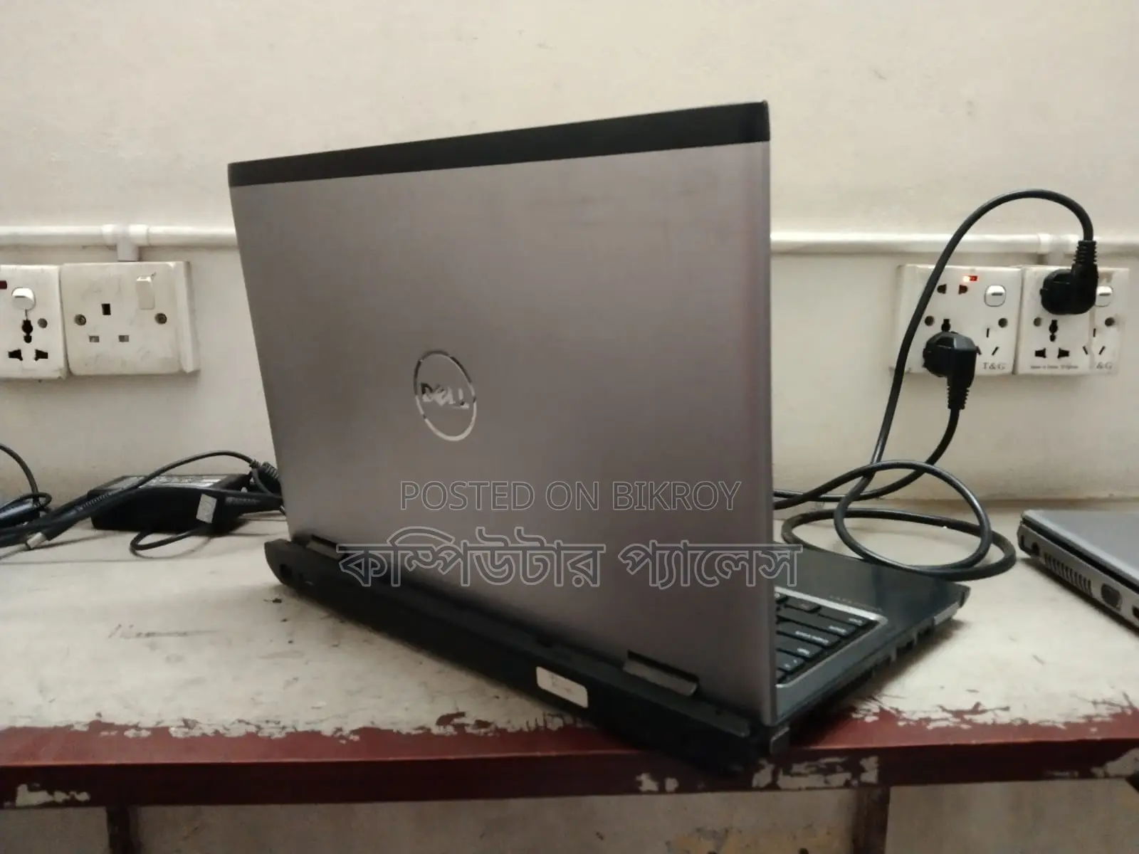 Laptop Dell 2GB Intel Core I3 HDD 500GB