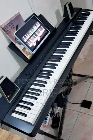 Casio Privia PX-135 Hammer Action Touch-Sensitive Digital Piano