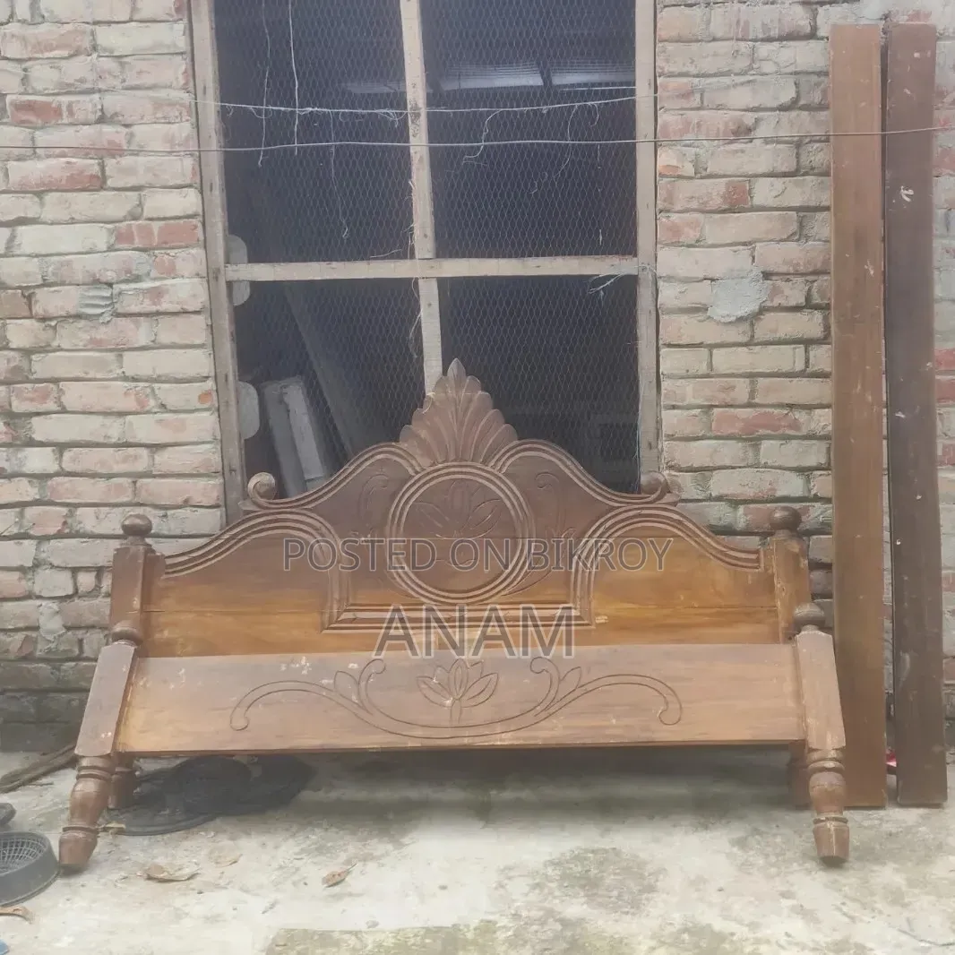 খাট ৬/৭ ফিট