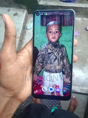 রিয়েলমি ৯ ১২৮ জিবি সাদা