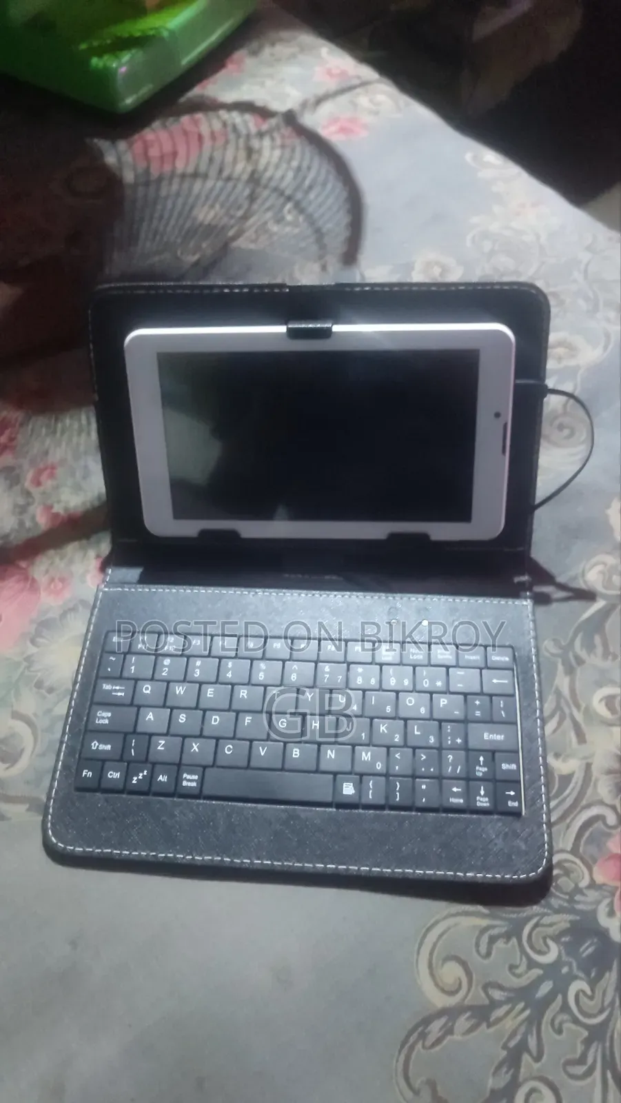 New Tablet 8 GB White
