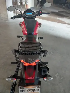 Honda Hornet 2021 Red