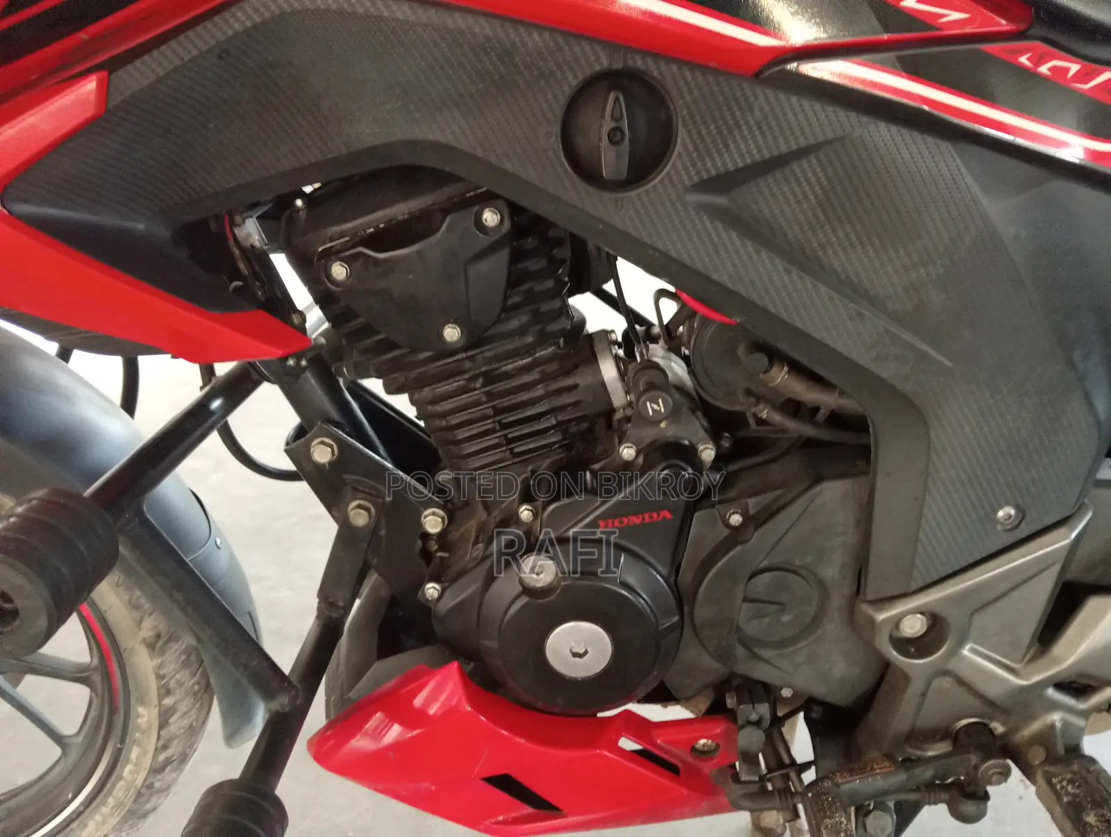 Honda Hornet 2021 Red