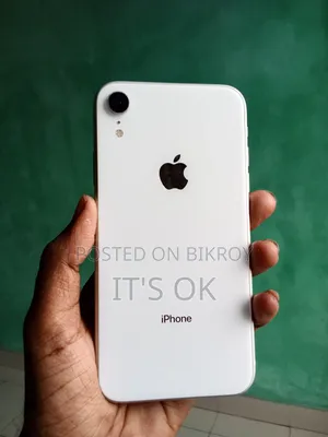 Apple iPhone XR 64 GB White