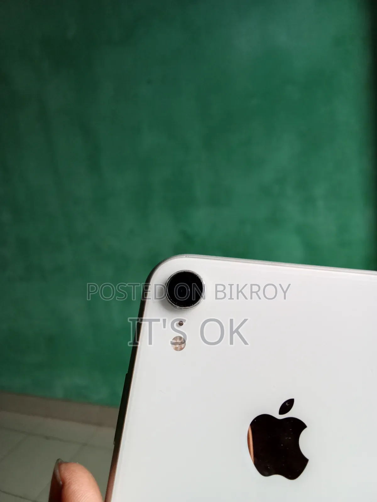 Apple iPhone XR 64 GB White