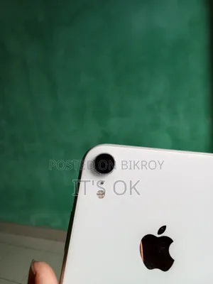 Apple iPhone XR 64 GB White