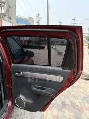 Suzuki Swift 2010 Maroon