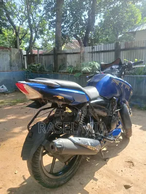 নতুন টিভিএস অ্যাপাচি আরটিআর ১৬০ ২ভি ২০২০ ব্লু