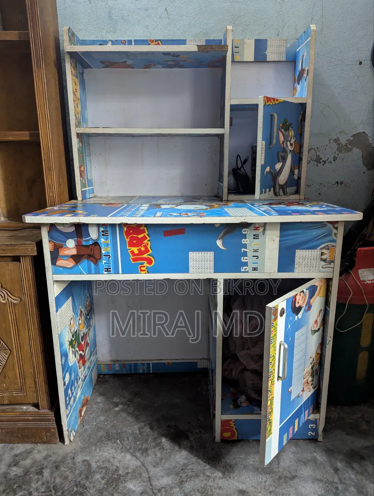 Used Study Table (Lightly Used)