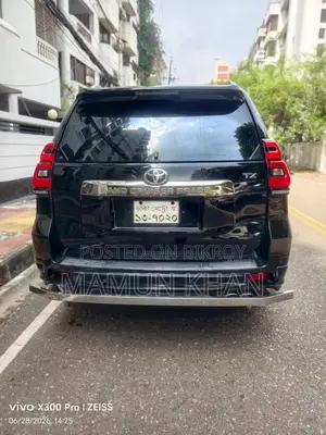 Toyota Land Cruiser Prado 2.7 I 2011 Black