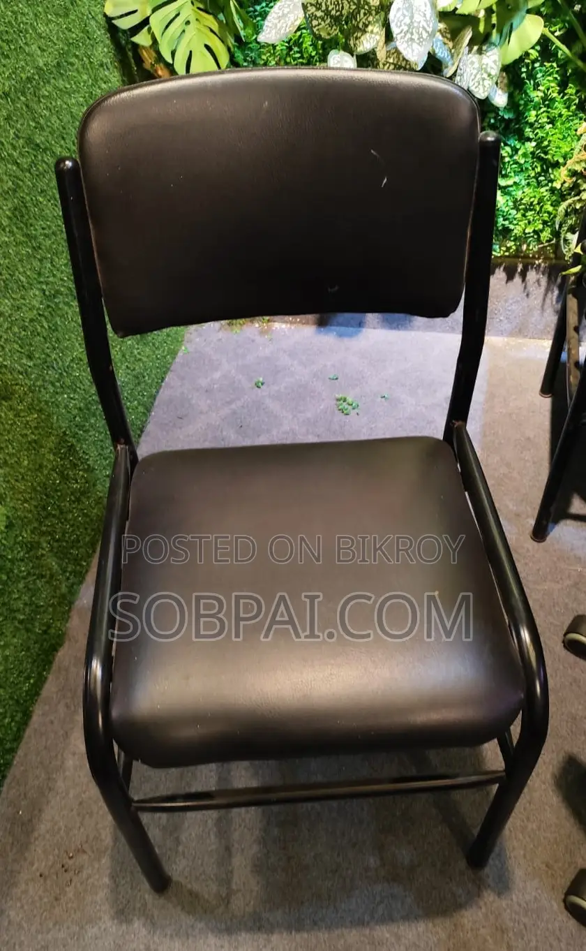 মজবুত মেটাল ফ্রেমের ভিজিটর চেয়ার