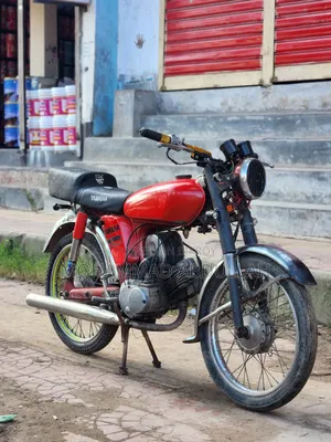 Yamaha 1995 Red