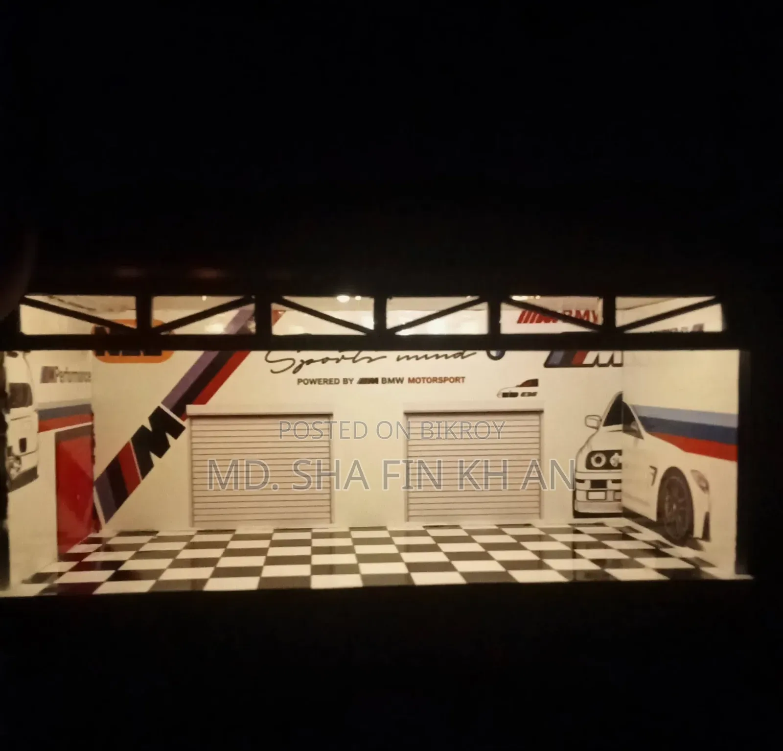 হট হুইলস, টমিকা, বুরাগোর জন্য ডায়োরামা