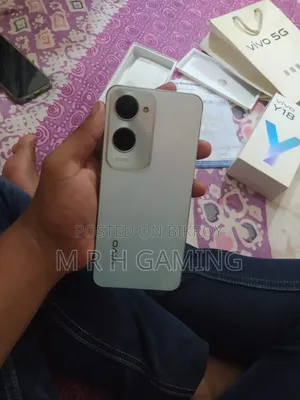 Vivo Y18 128 GB