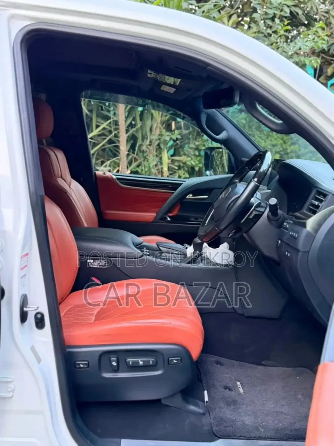 Lexus LX 570 AWD 2020 Pearl