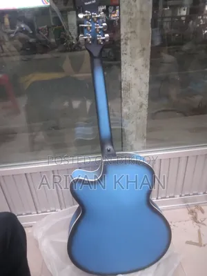 Signature Guitar Accoustic