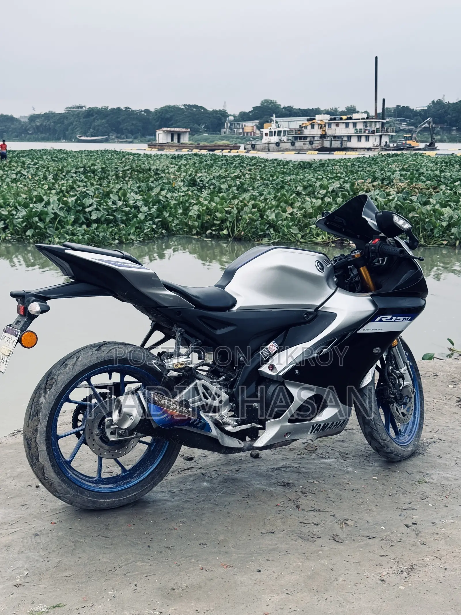 Yamaha 2022 Black