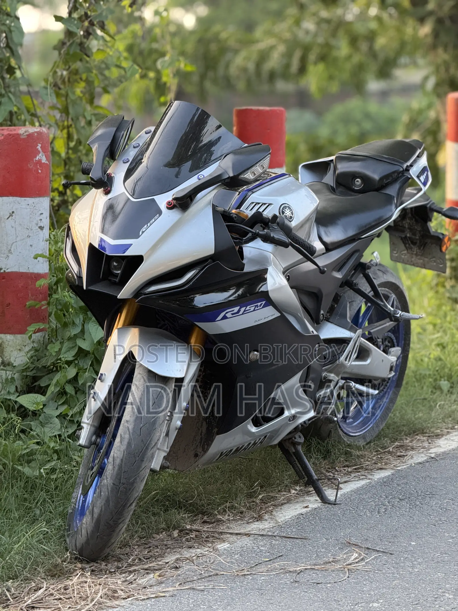 Yamaha 2022 Black