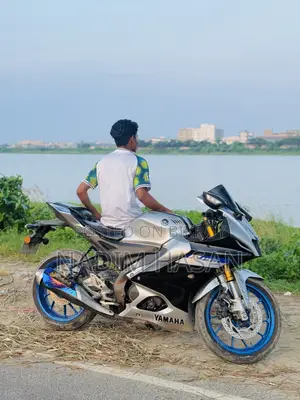 Yamaha 2022 Black