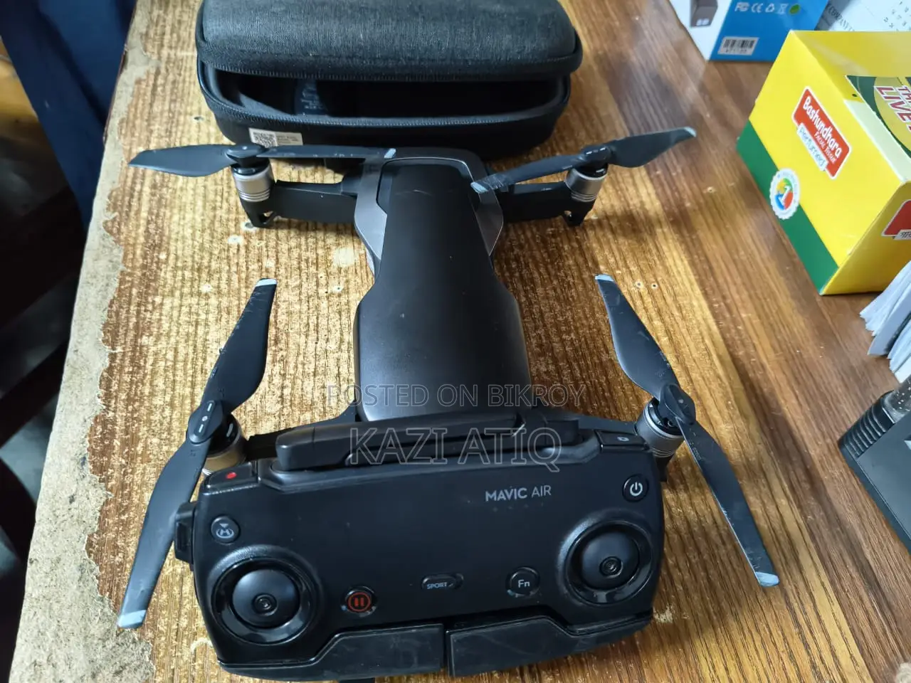 DJI Mavic Air 1 Drone With Remote (Battery Damaged )