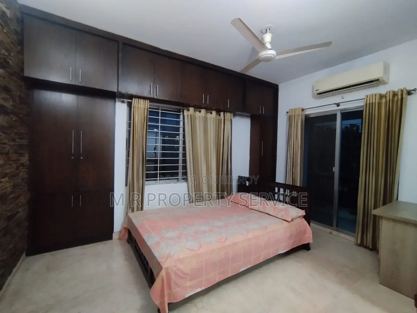 Furnished 3-bedroom Apartment in Gulshan for rent