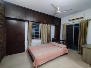 Furnished 3-bedroom Apartment in Gulshan for rent