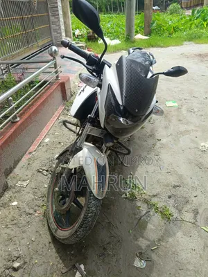 TVS Apache RTR 160 2V 2022 White
