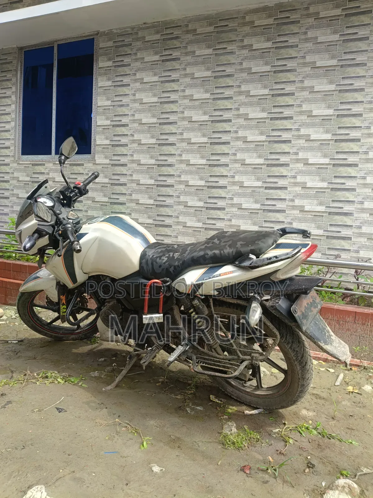 TVS Apache RTR 160 2V 2022 White