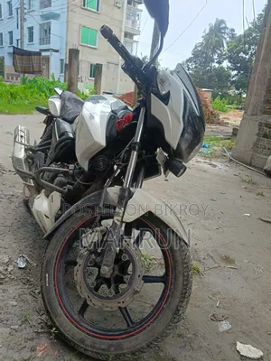TVS Apache RTR 160 2V 2022 White