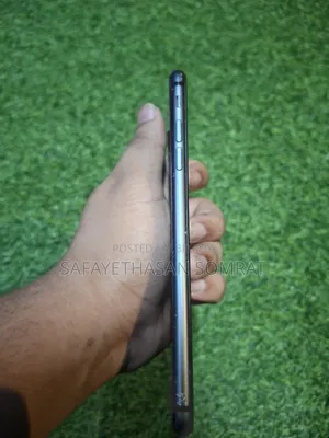 Apple iPhone 8 Plus 64 GB Black