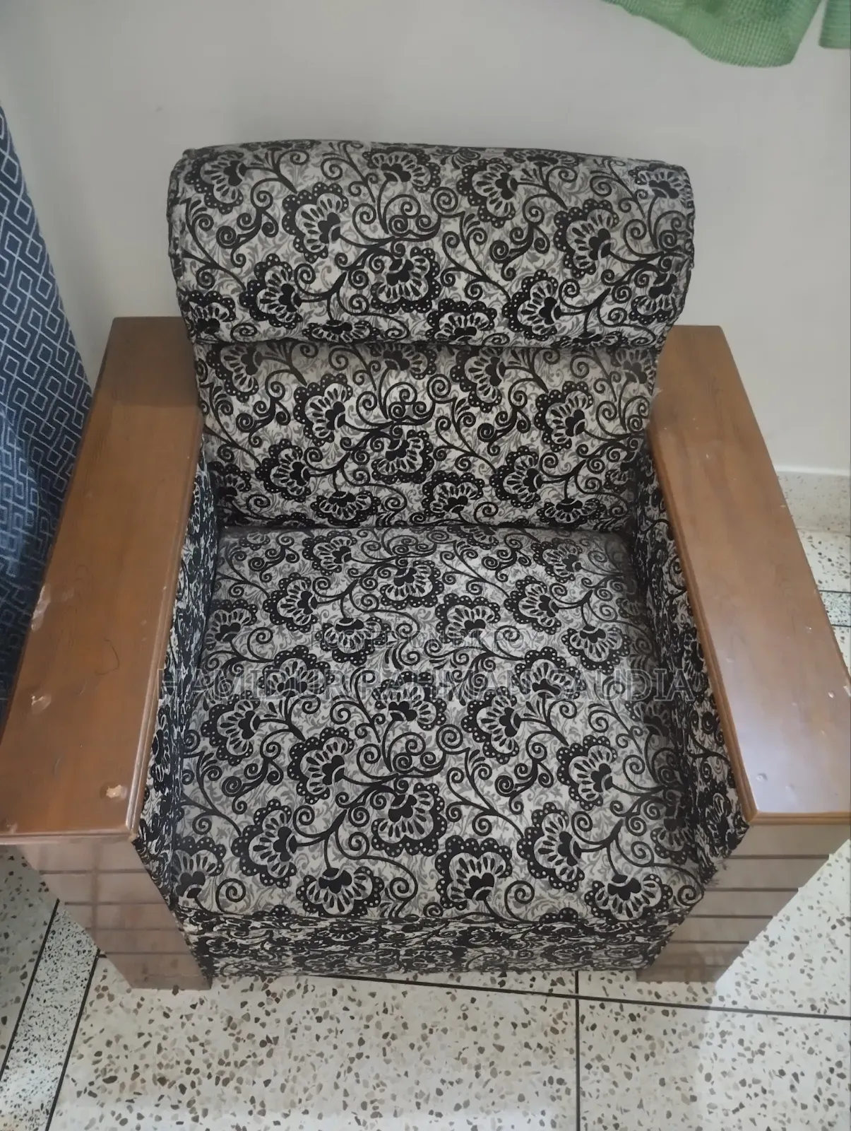 Single Sofa