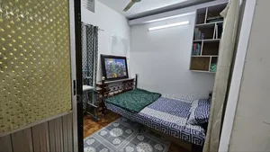 রুম রেন্ট ফার্নিশড এসি নন এসি