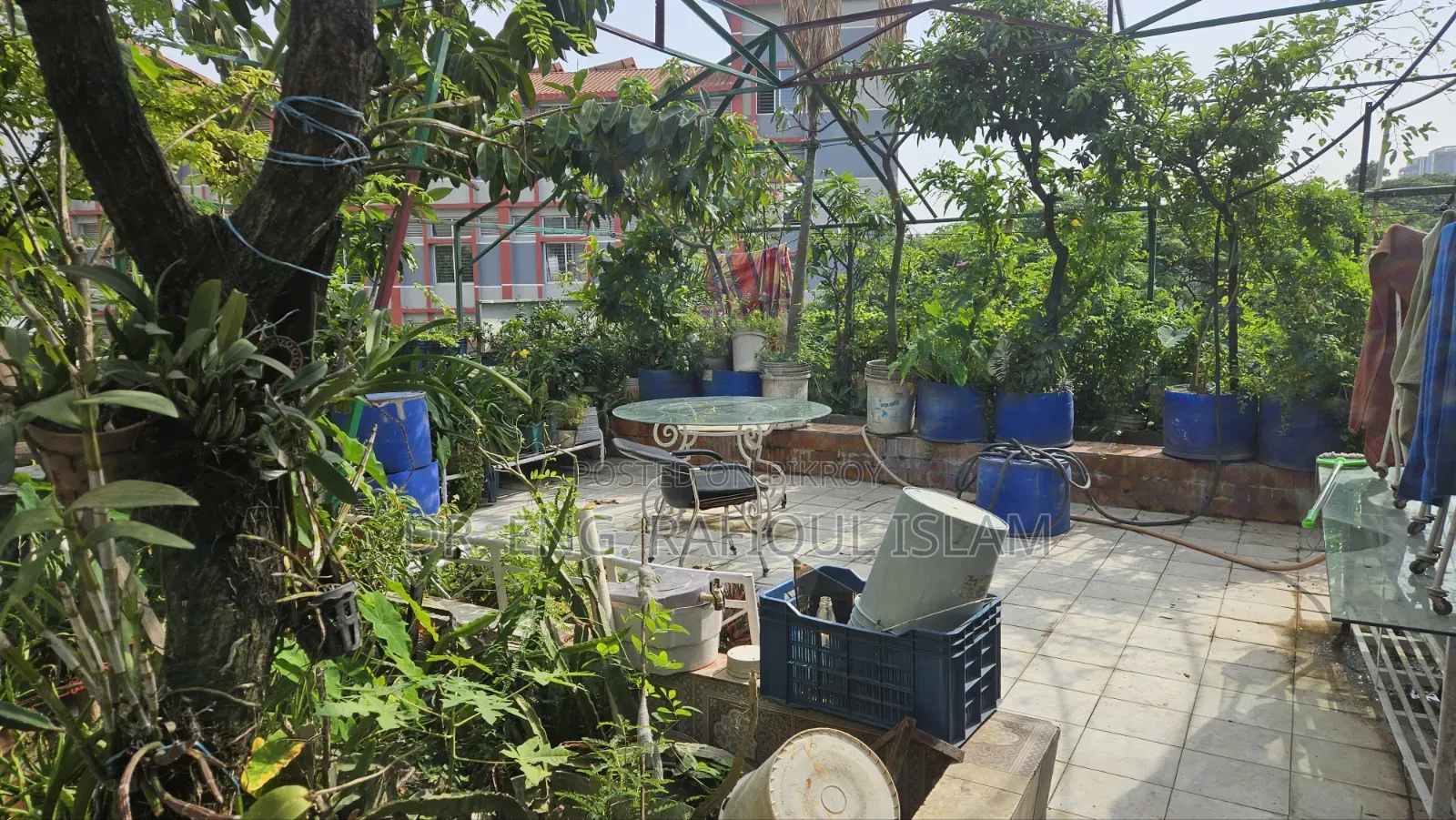 রুম রেন্ট ফার্নিশড এসি নন এসি