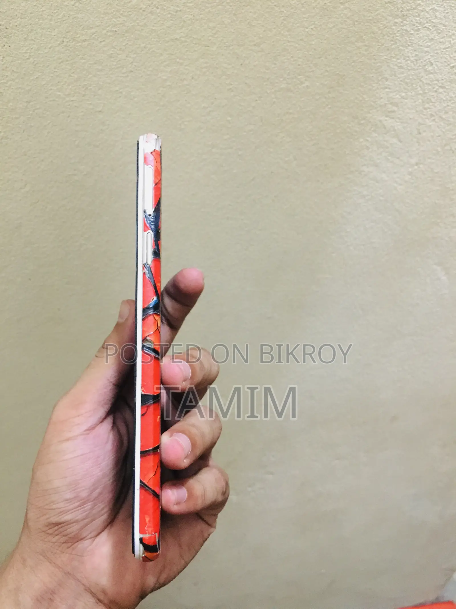 অপো এফ১এস ৩২ জিবি হোয়াইট
