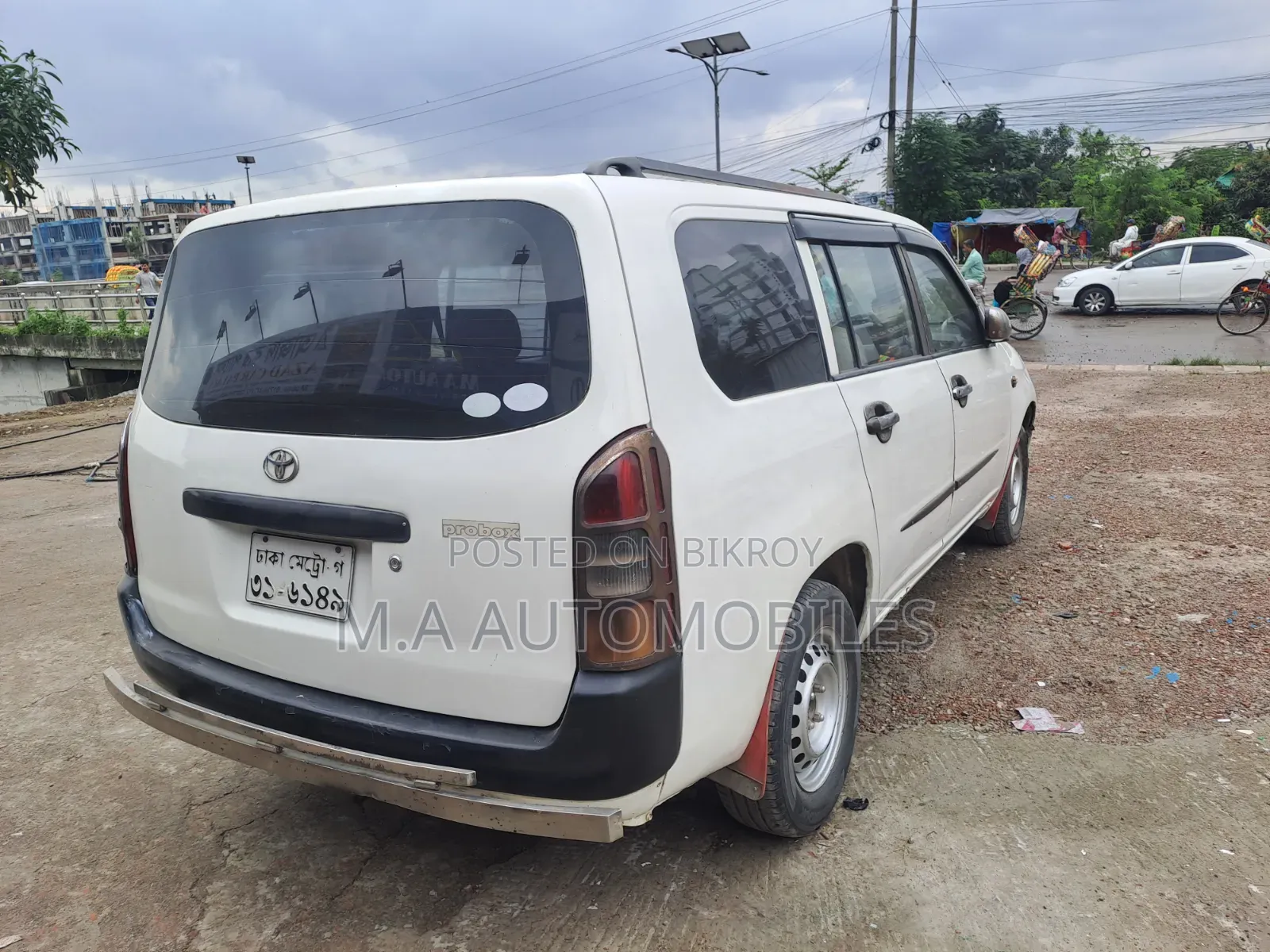 টয়োটা প্রোবক্স ২০০৩ সাদা