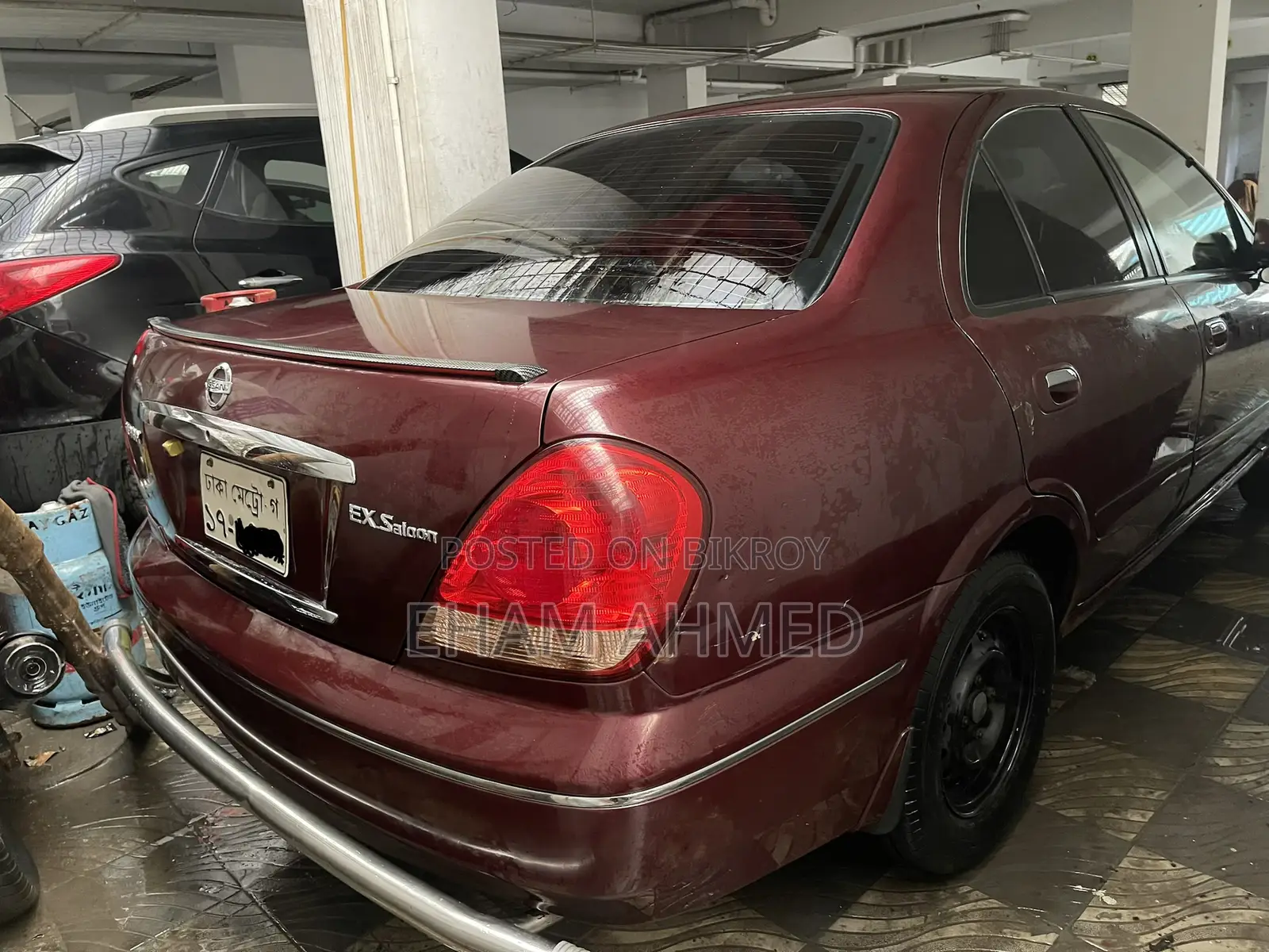 Nissan Sunny 2005 Maroon