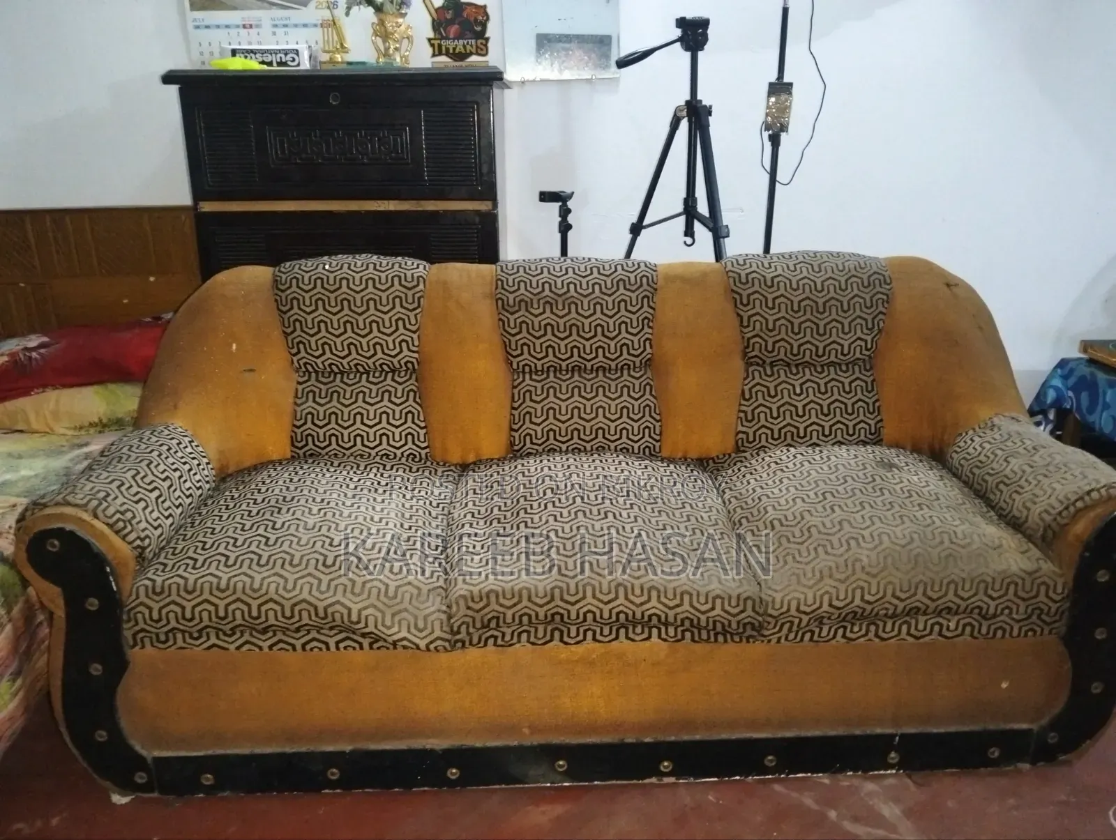 Sitting Sofa