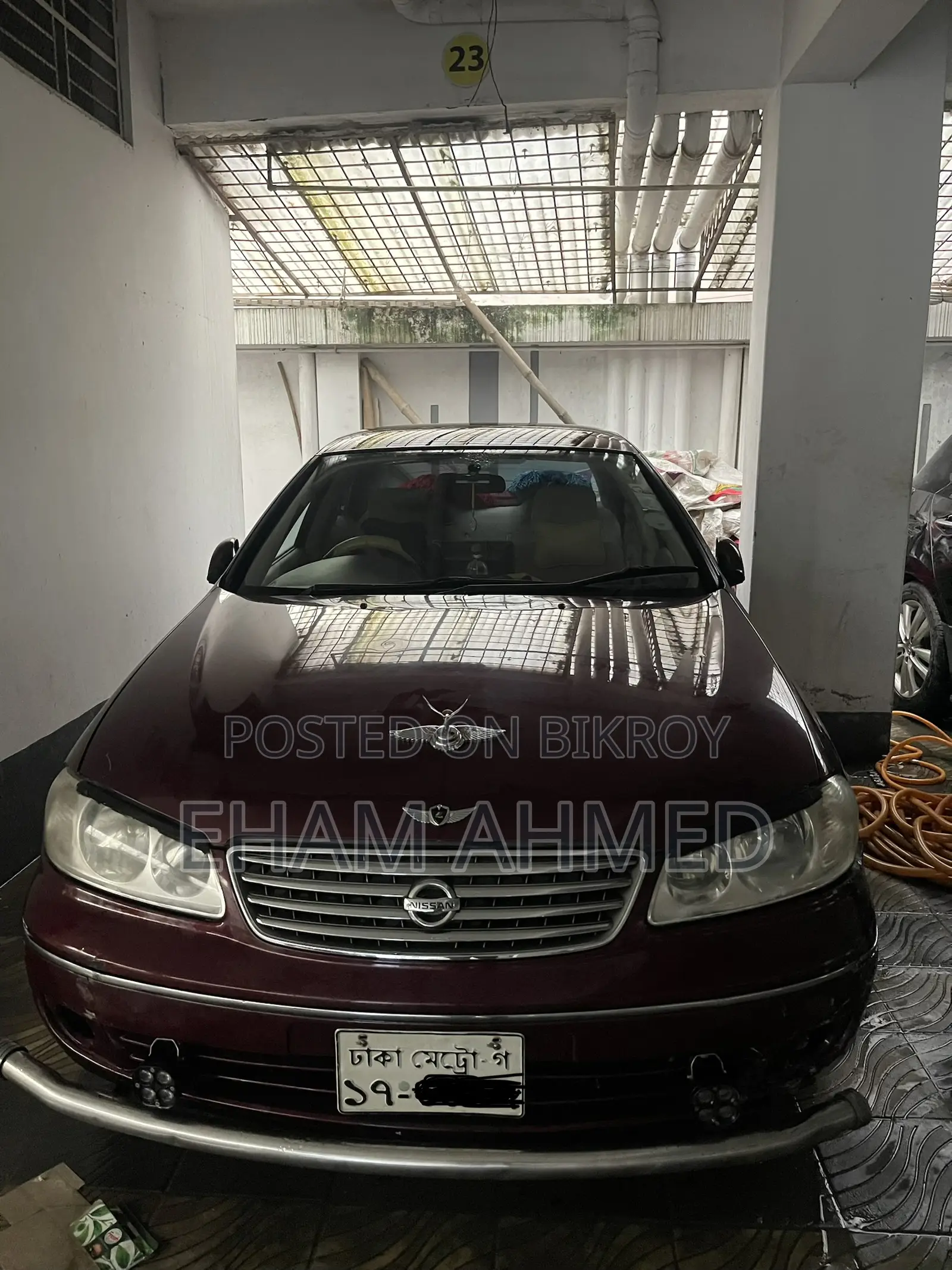 Nissan Sunny 2005 Maroon