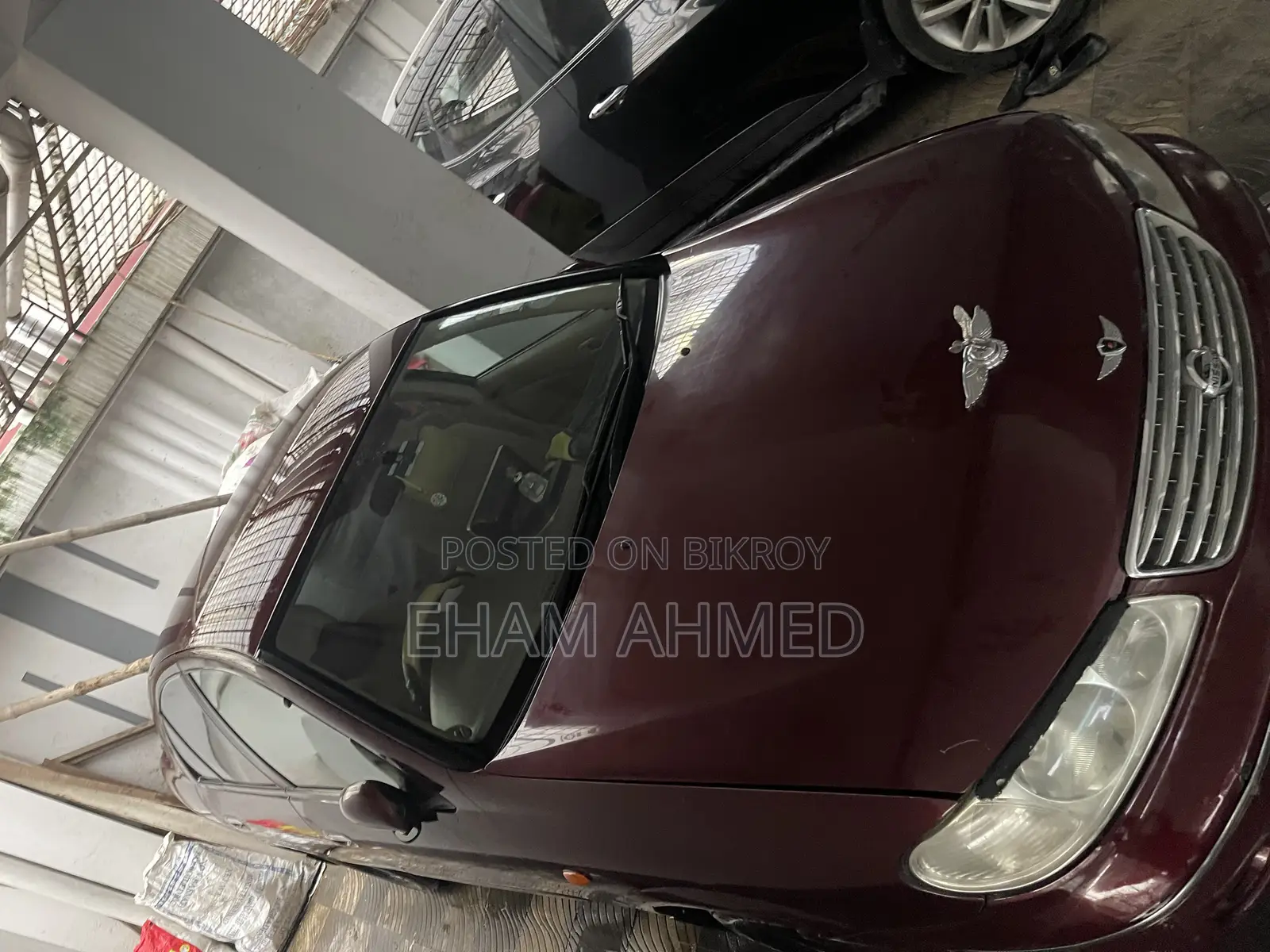 Nissan Sunny 2005 Maroon